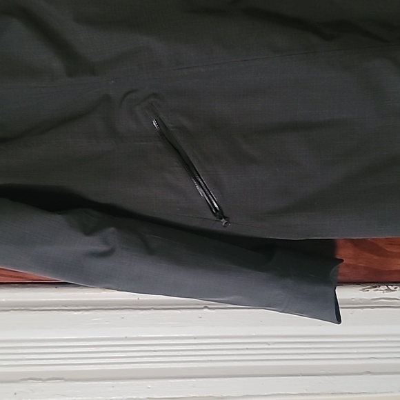 Athleta Rain Coat - Picture 4 of 8